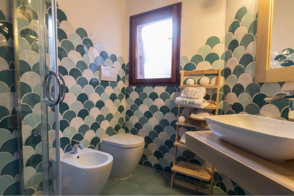 Sealine Villa With An Amazing View Of Tavolara Olbia Exterior photo